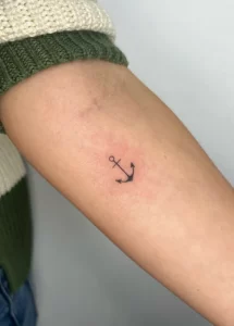 Jess - Linea Fina - Minimal Tattoo 2